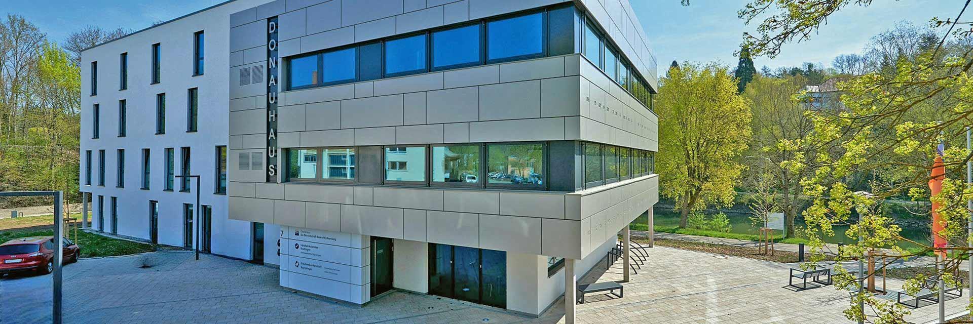Bild zeigt das Donauhaus der Bildungsakademie Sigmaringen