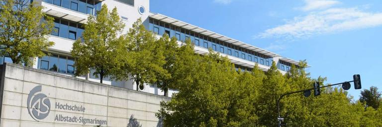 Bild zeigt das Gebäude der Hochschule Albstadt-Sigmaringen